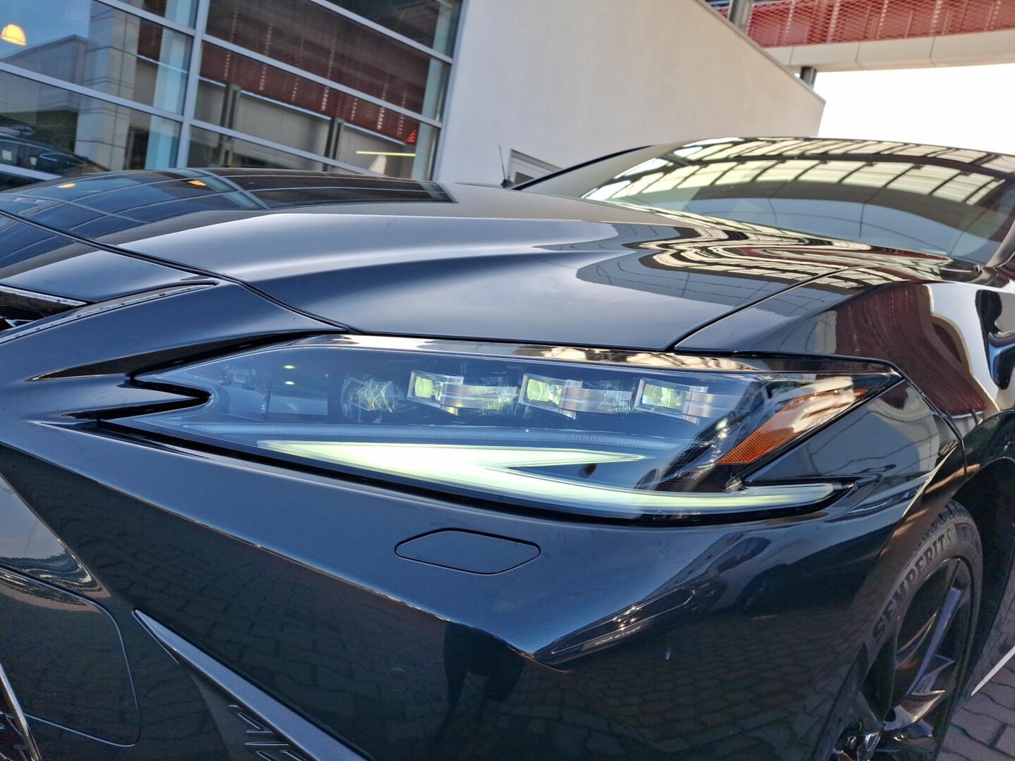 Lexus ES